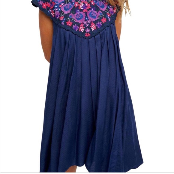 *SOLD*Free People in the flowers mini dress. - Picture 7 of 7